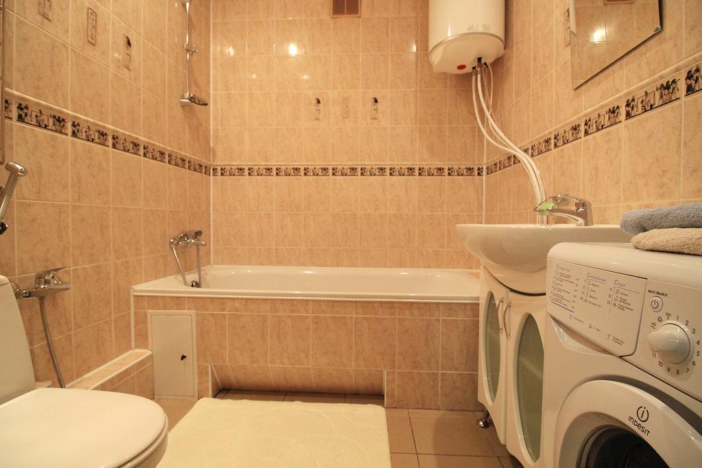 Apartment Poznyaky-Bazhana Kyiv Exterior photo