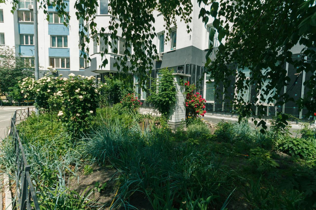 Apartment Poznyaky-Bazhana Kyiv Exterior photo