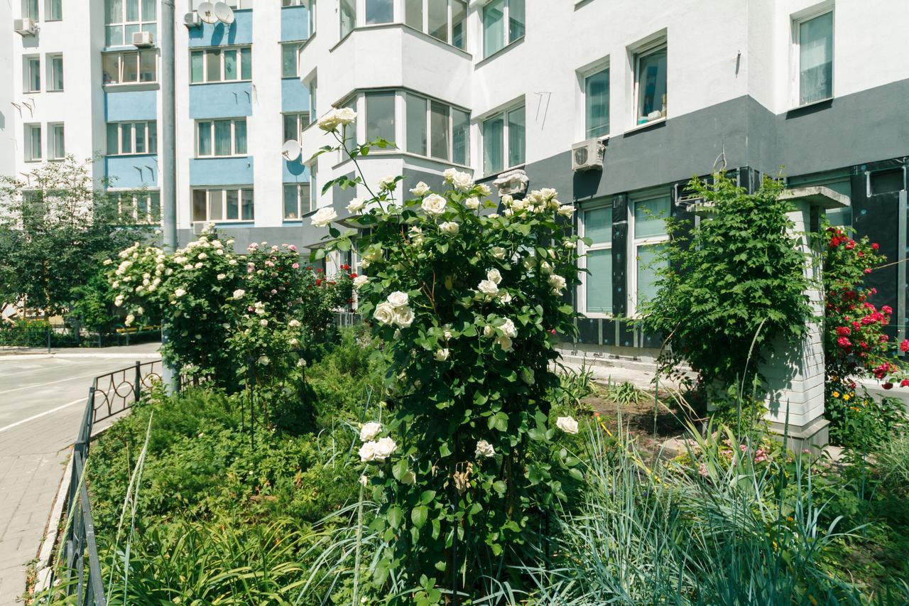 Apartment Poznyaky-Bazhana Kyiv Exterior photo